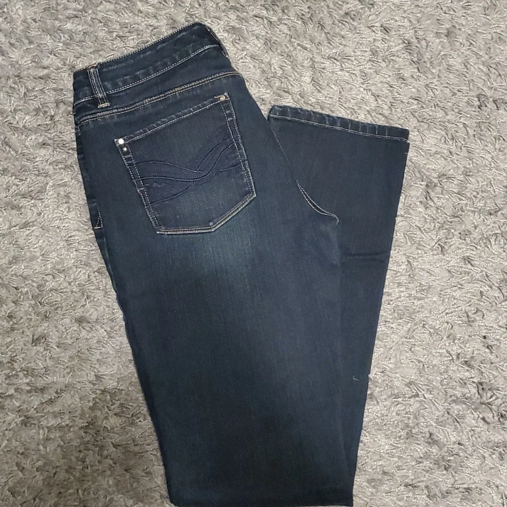 Whbm slim leg jeans - Picture 2 of 5